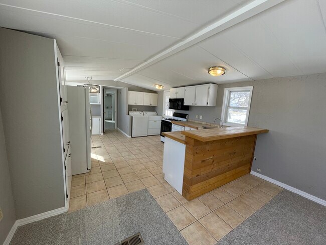 Foto del edificio - 15435 E Cherry Creek Rd