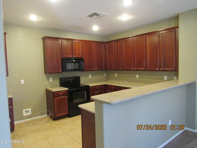 Building Photo - 3922 E Jasper Dr