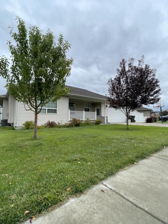 Primary Photo - 336 Springfield Dr