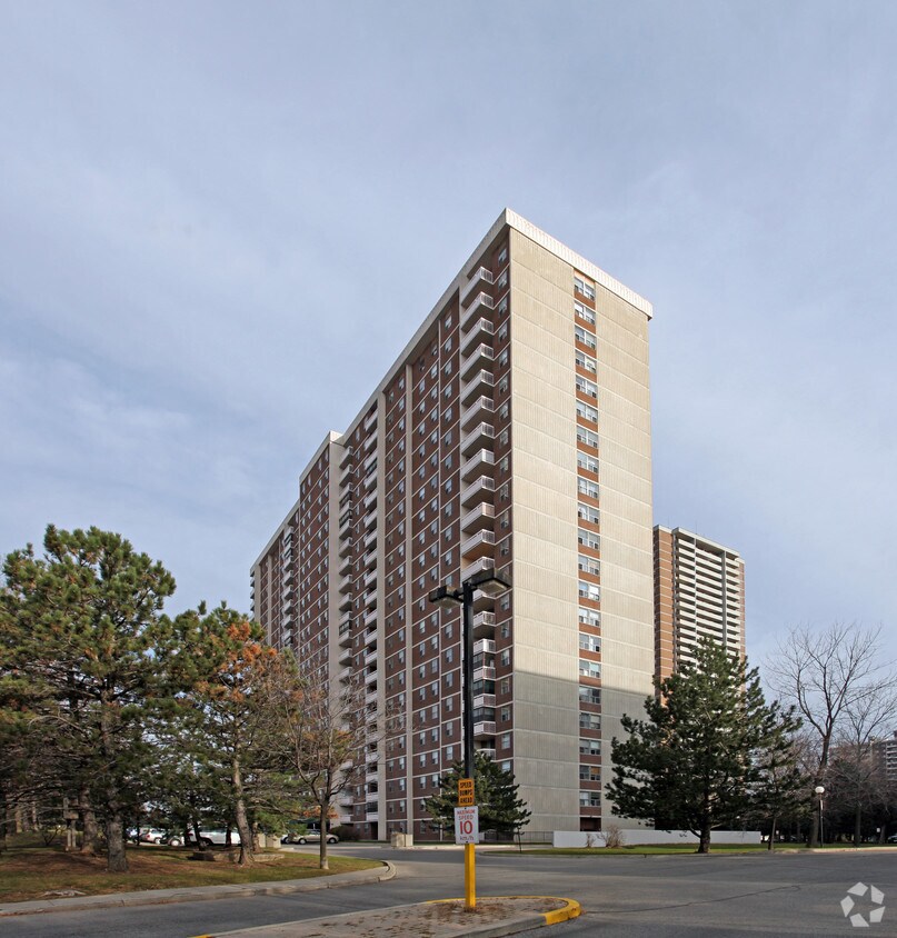 Photo du bâtiment - Dalemount Condominiums