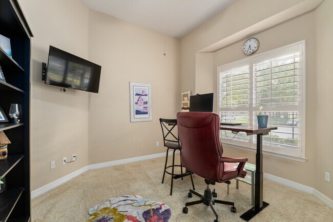 Foto del edificio - 8407 Iron Tree Ln