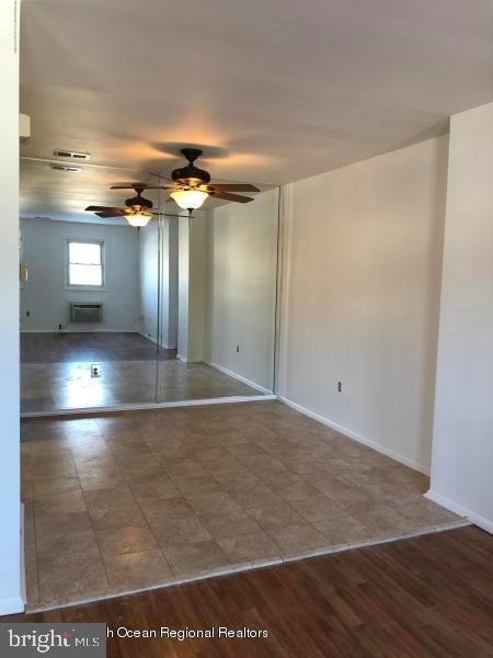 Foto del edificio - 601 Mistletoe Ave