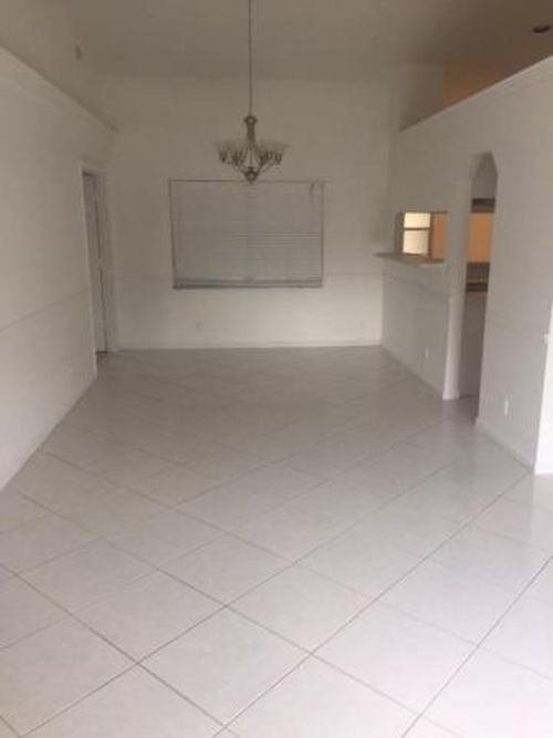 Foto del edificio - 11613 Mellow Ct