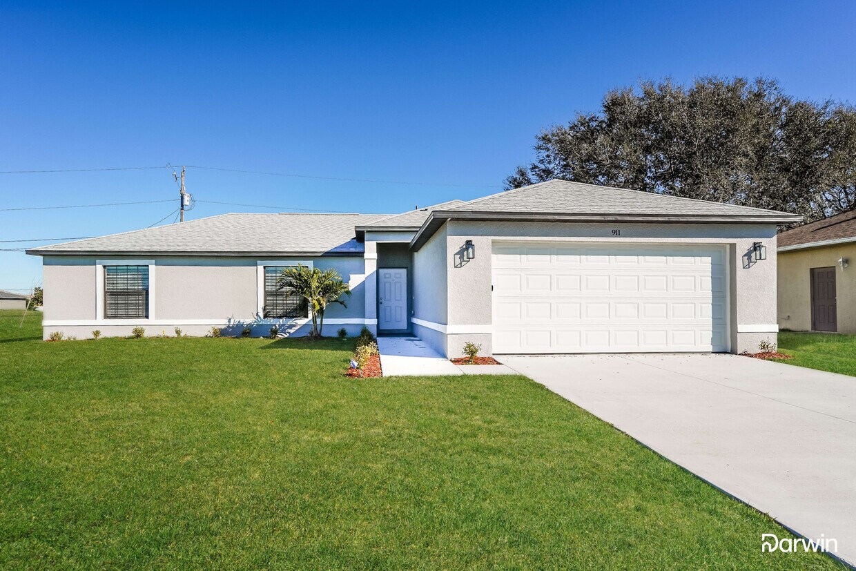 Primary Photo - 911 NE 9th Street, CAPE CORAL, FL 33909