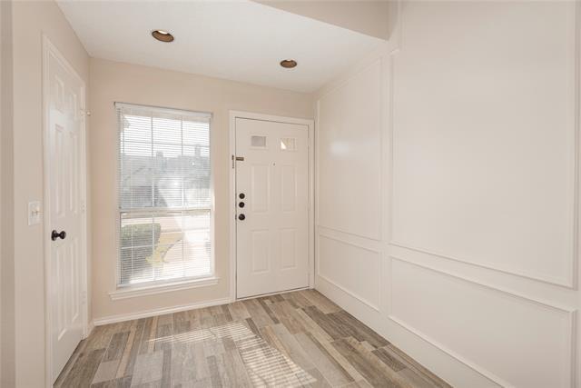Building Photo - 3600 Hilltop Ln