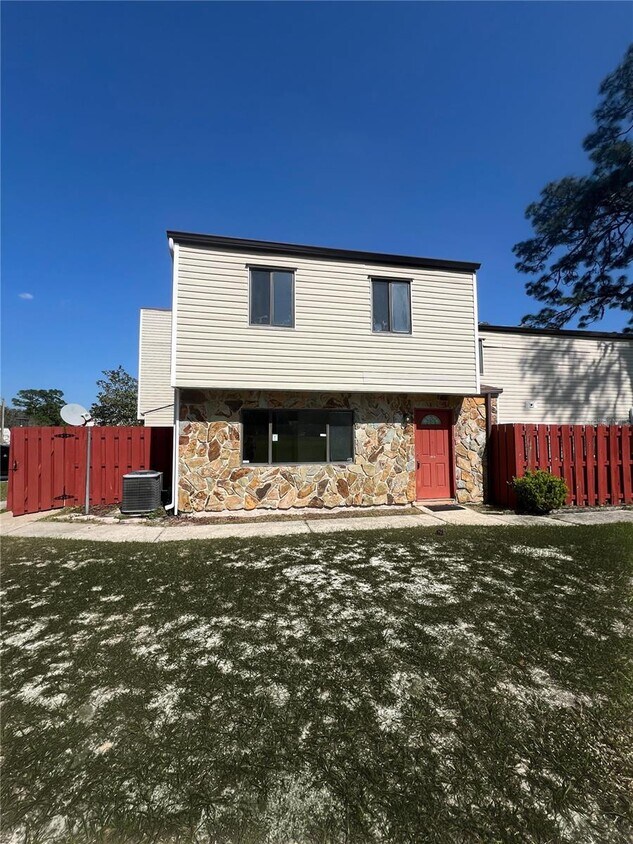 Primary Photo - 2134 NE 45th Ave