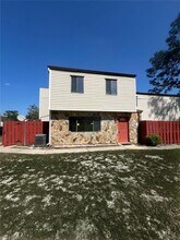Building Photo - 2134 NE 45th Ave