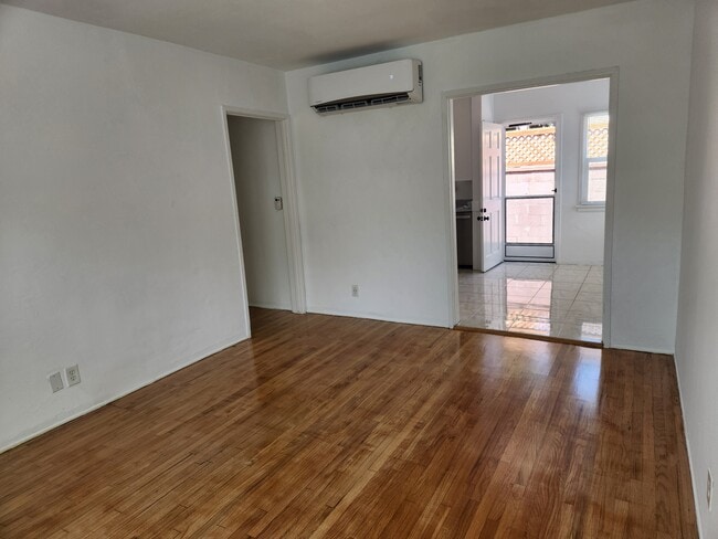 Building Photo - 11740 Missouri Ave