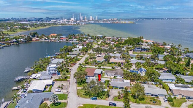 Building Photo - 2580 West Bay Isle Dr SE