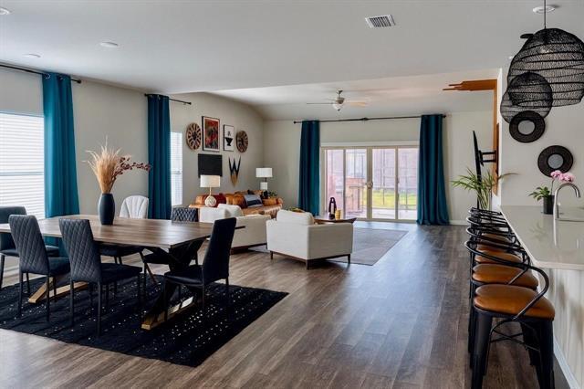 Foto del edificio - 495 Sweet Ln