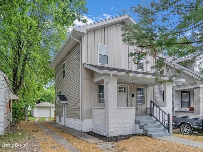 Building Photo - 551 Denmark St
