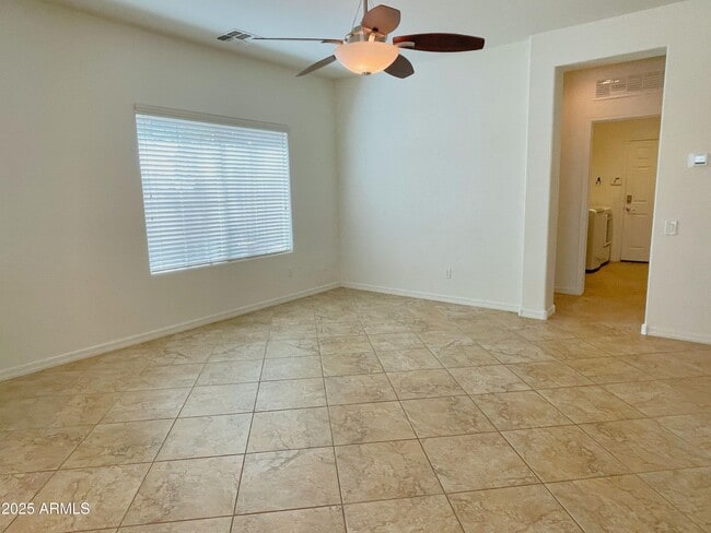 Foto del edificio - 3979 E Melinda Dr