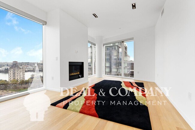 Building Photo - Luxury Condo Living in the Pearl