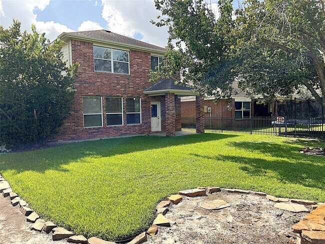Foto del edificio - 10634 Lyndon Meadows Dr