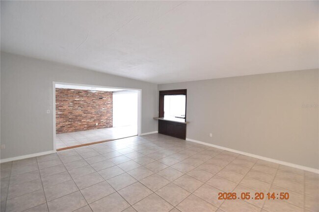 Foto del edificio - 8720 Flame Vine Ave