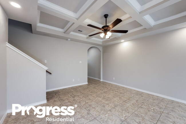 Building Photo - 6307 Aspen Hl