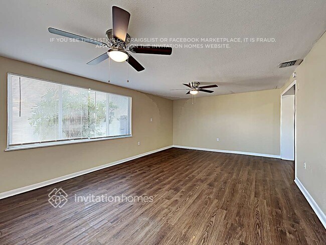 Foto del edificio - 5512 102nd Ave N