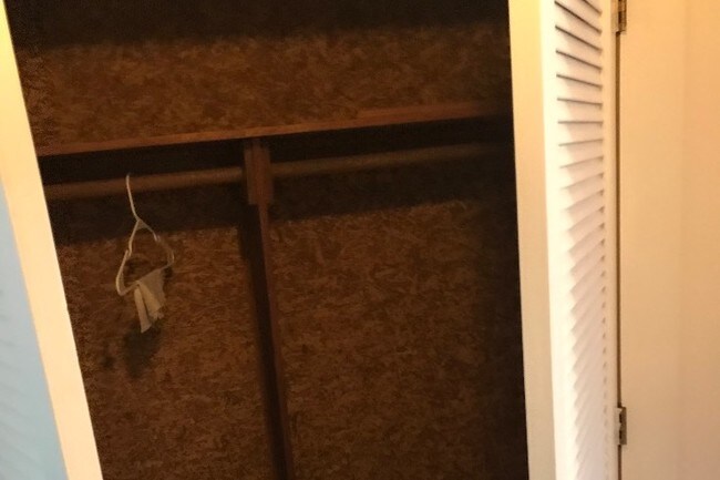 Large entrance closet - 1212 W 4th St