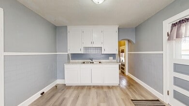 Building Photo - 4487 W 30th St