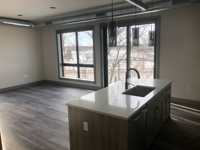 120 S Broadway St Unit 305 Orion Charter Township MI 48362 