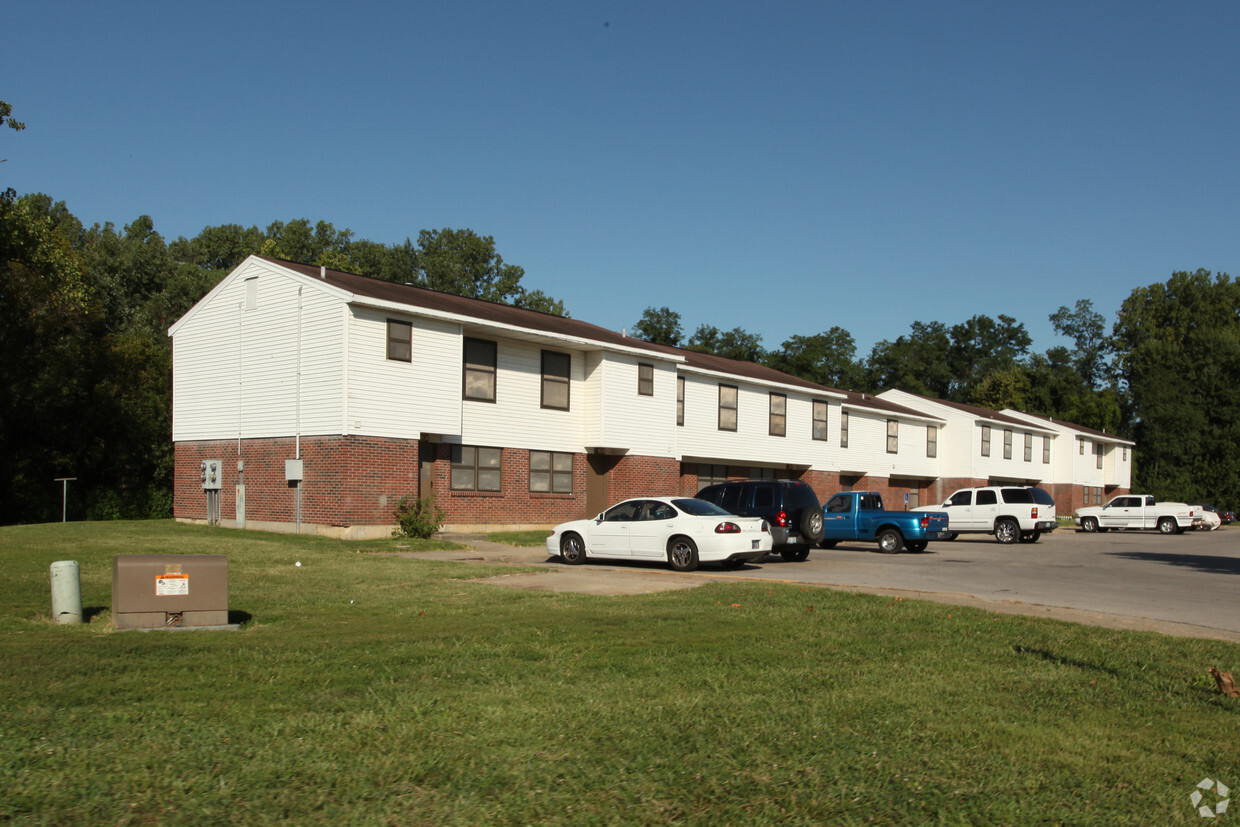 Primary Photo - Riverside Terrace Apartments