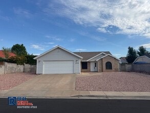 Building Photo - 2339 E 130 N