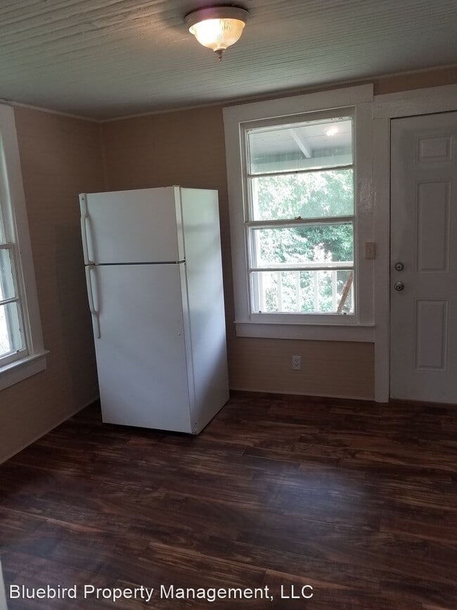 Building Photo - 1 br, 1 bath House - 1018 Oak Street
