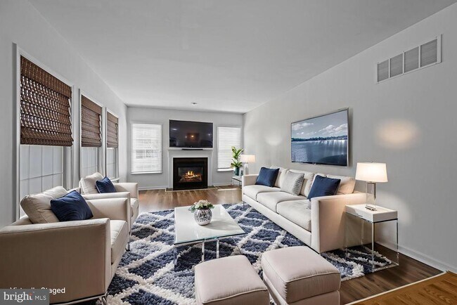 Foto del edificio - 4018 Tiber Falls Dr