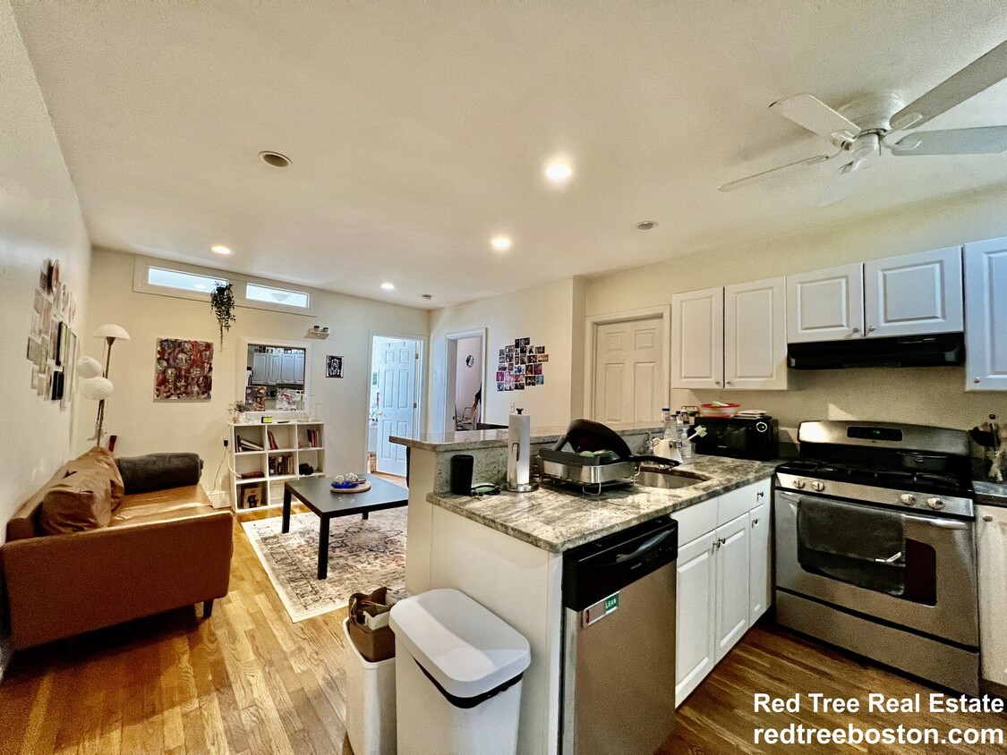 Photo - 66 Egmont St. Unit 2