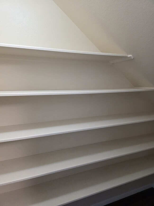 Building Photo - 1023 Orie Ct