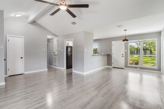 Building Photo - 509 Landing Blvd