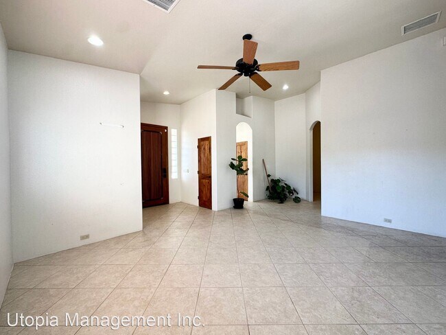 Building Photo - 3 br, 2.5 bath House - 9930 Brookline Ave
