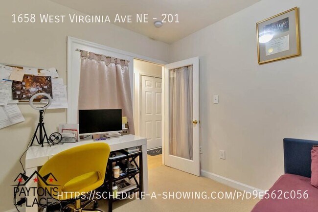 Foto del edificio - Renovated Condo with parking included