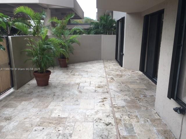 Building Photo - 151 Crandon Blvd