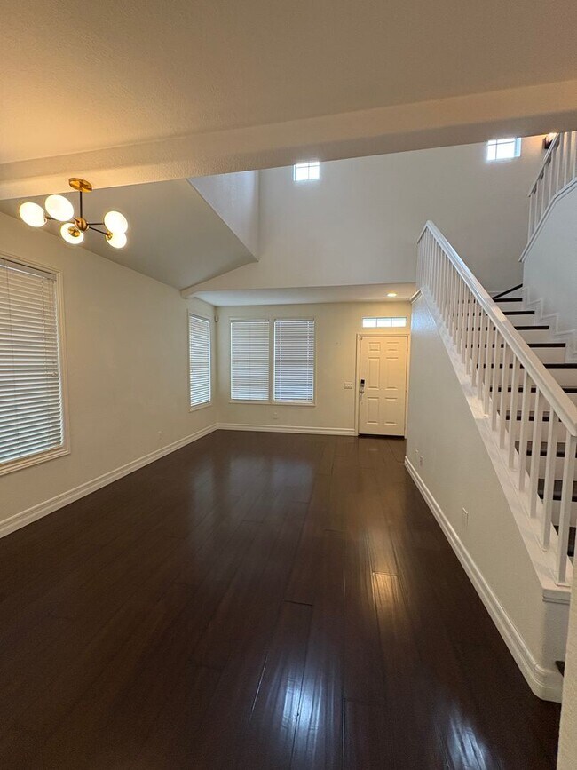 Building Photo - Encinitas Home for Rent