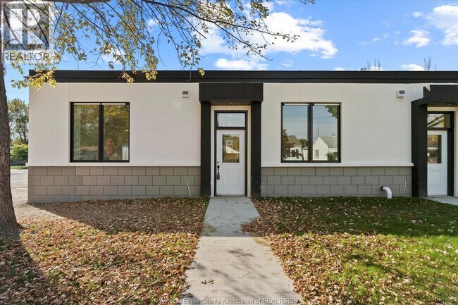 Photo du bâtiment - 2275 Wellesley Ave