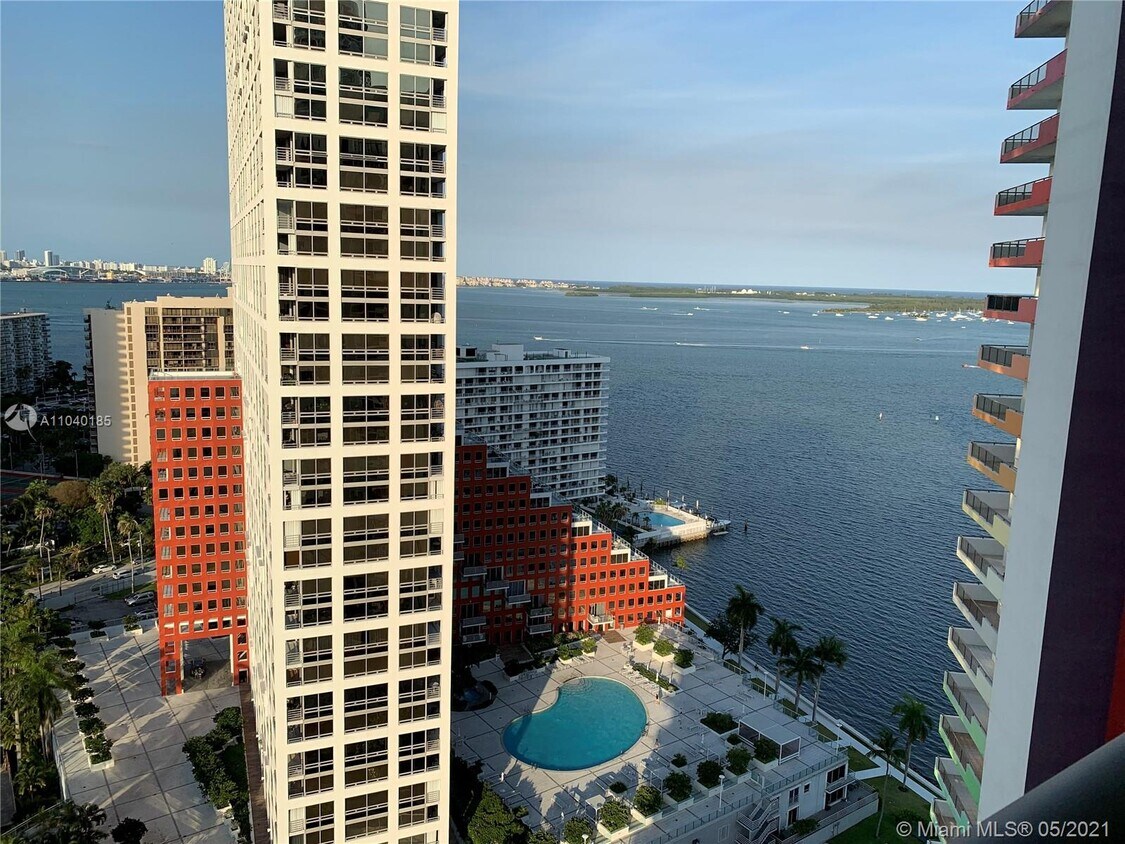 Primary Photo - 1581 Brickell Ave