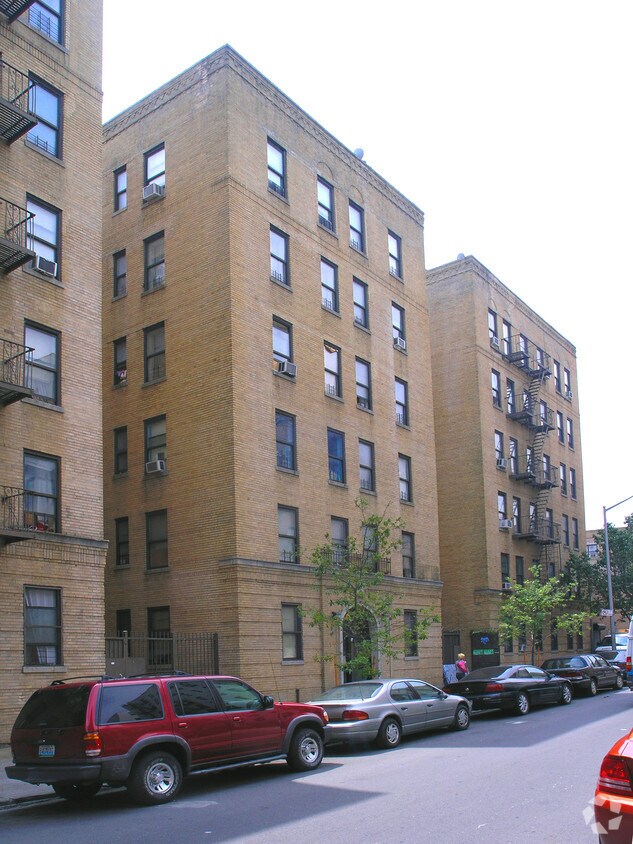 Primary Photo - 1056 Sherman Ave