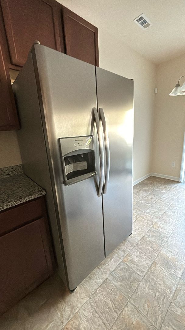 Foto del edificio - Well Maintained Townhome in Steele Creek