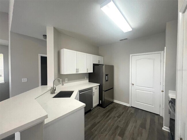 Foto del edificio - 18046 Villa Creek Dr