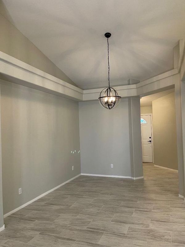 Foto del edificio - 70 Moonlight Village Ln