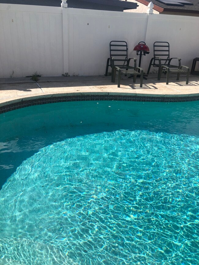 Building Photo - 9310 Dempster Dr