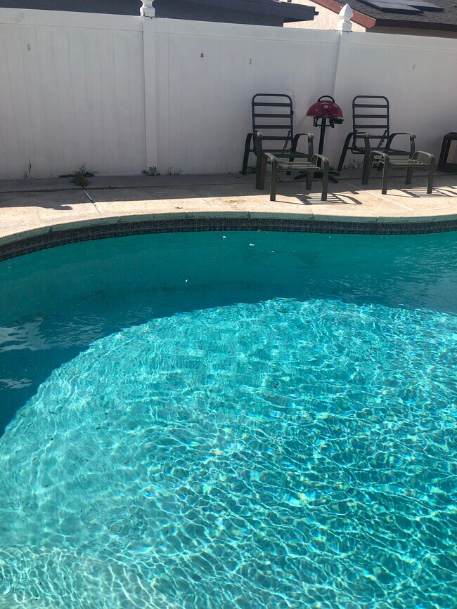 Foto del edificio - 9310 Dempster Dr