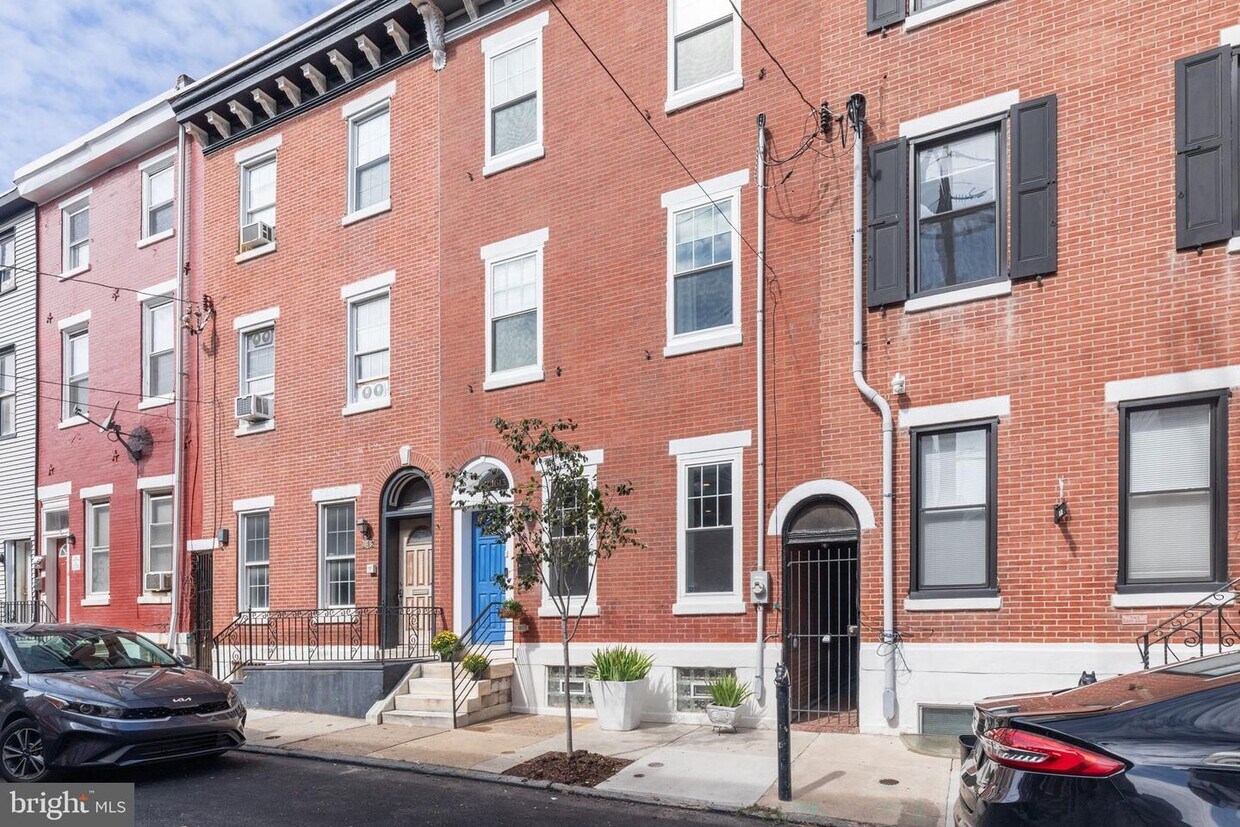 Primary Photo - 1613 Swain St