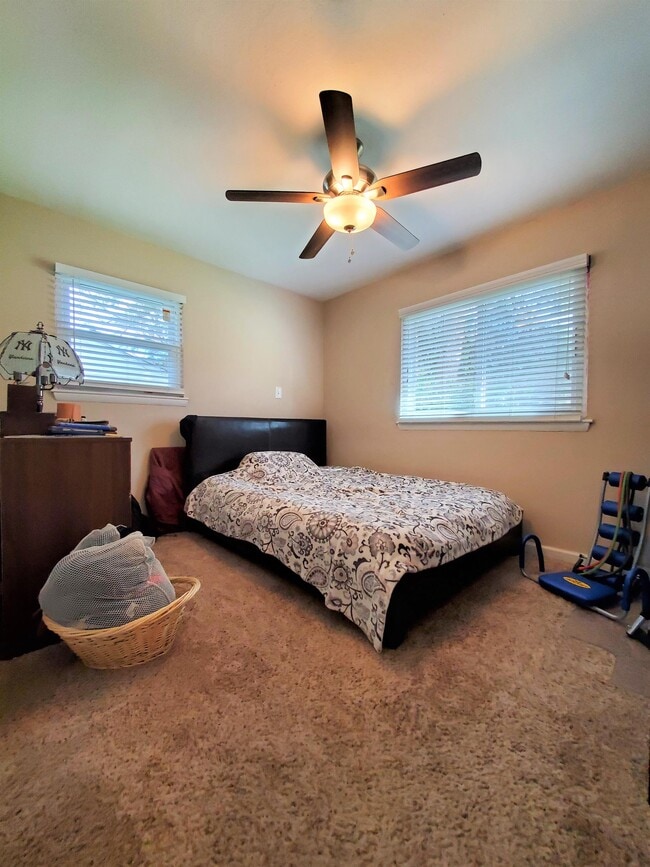 Building Photo - 3452 Silina Dr