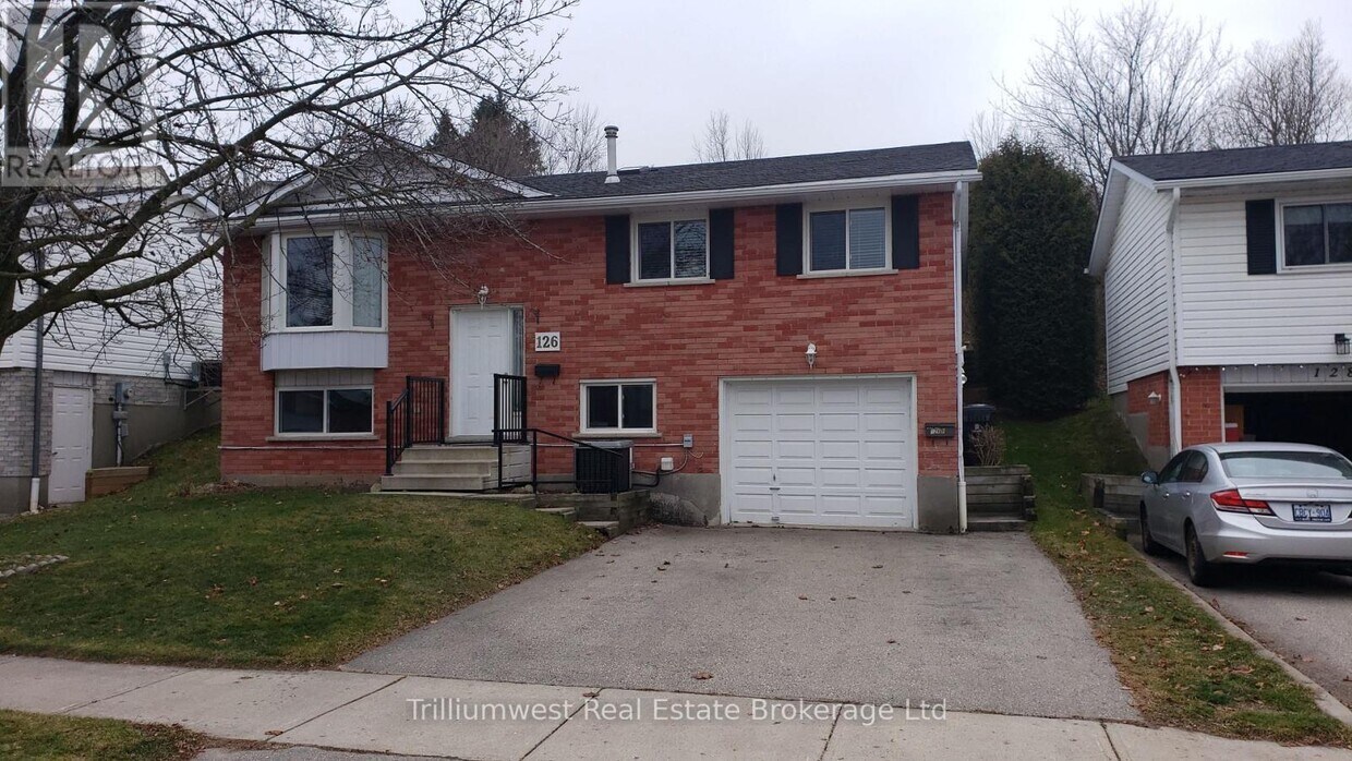 Primary Photo - 126 Freshmeadow Way