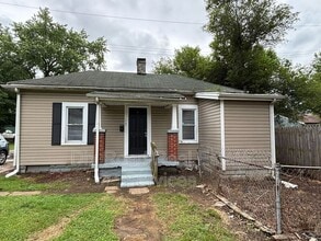 Building Photo - 1618 Taylor