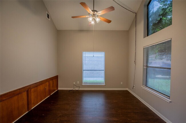 Foto del edificio - 10106 Lost Trail St