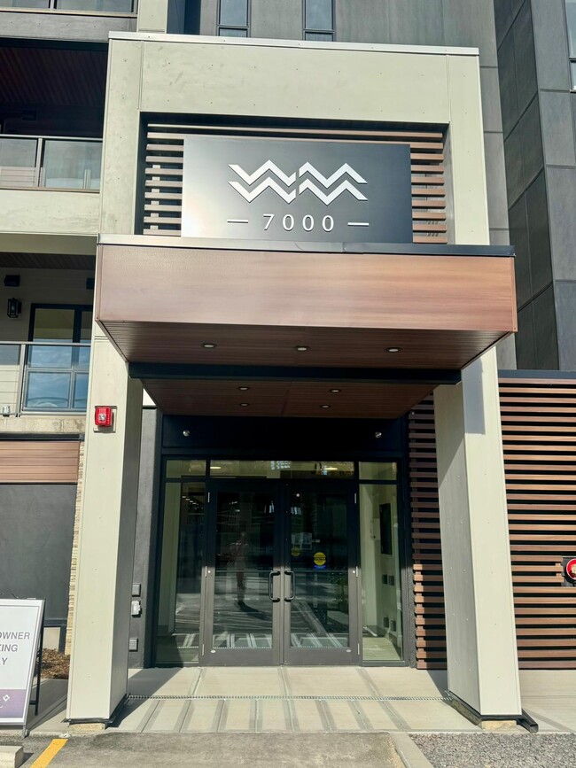 Building entrance - 1802 Mahogany Blvd SE