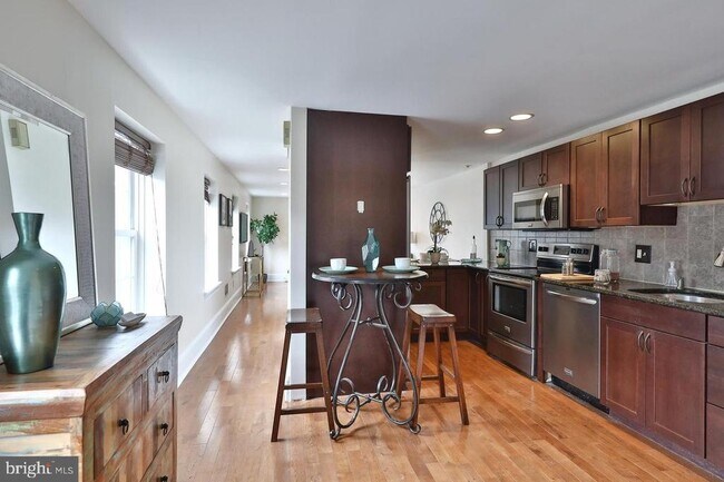 Foto del edificio - 630 N 17th St